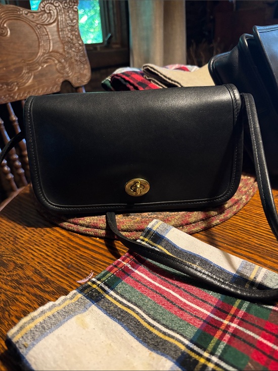 Coach Handbags - Coach Dinky 9375 Black Leather Crossbody with Gold Turn-Lock